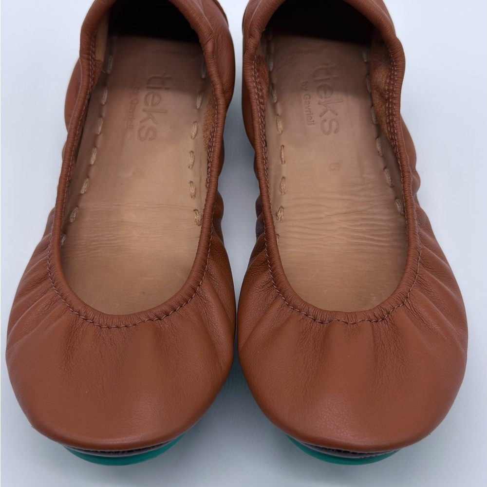 Tieks Women's Tan Leather Flats